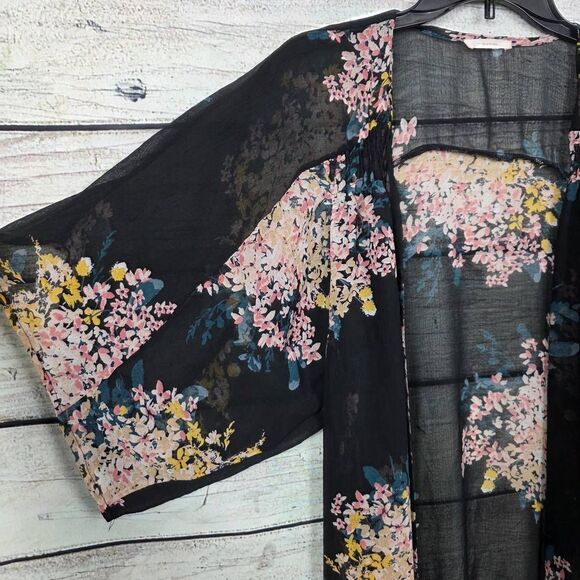 Maurices Black Floral Sheer Kimono Cardigan - Picture 4 of 8